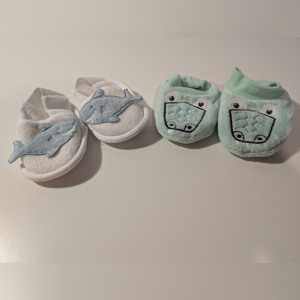 2 Pairs of Infant Slippers/Footies Shark and Alligator 0-9 Months
